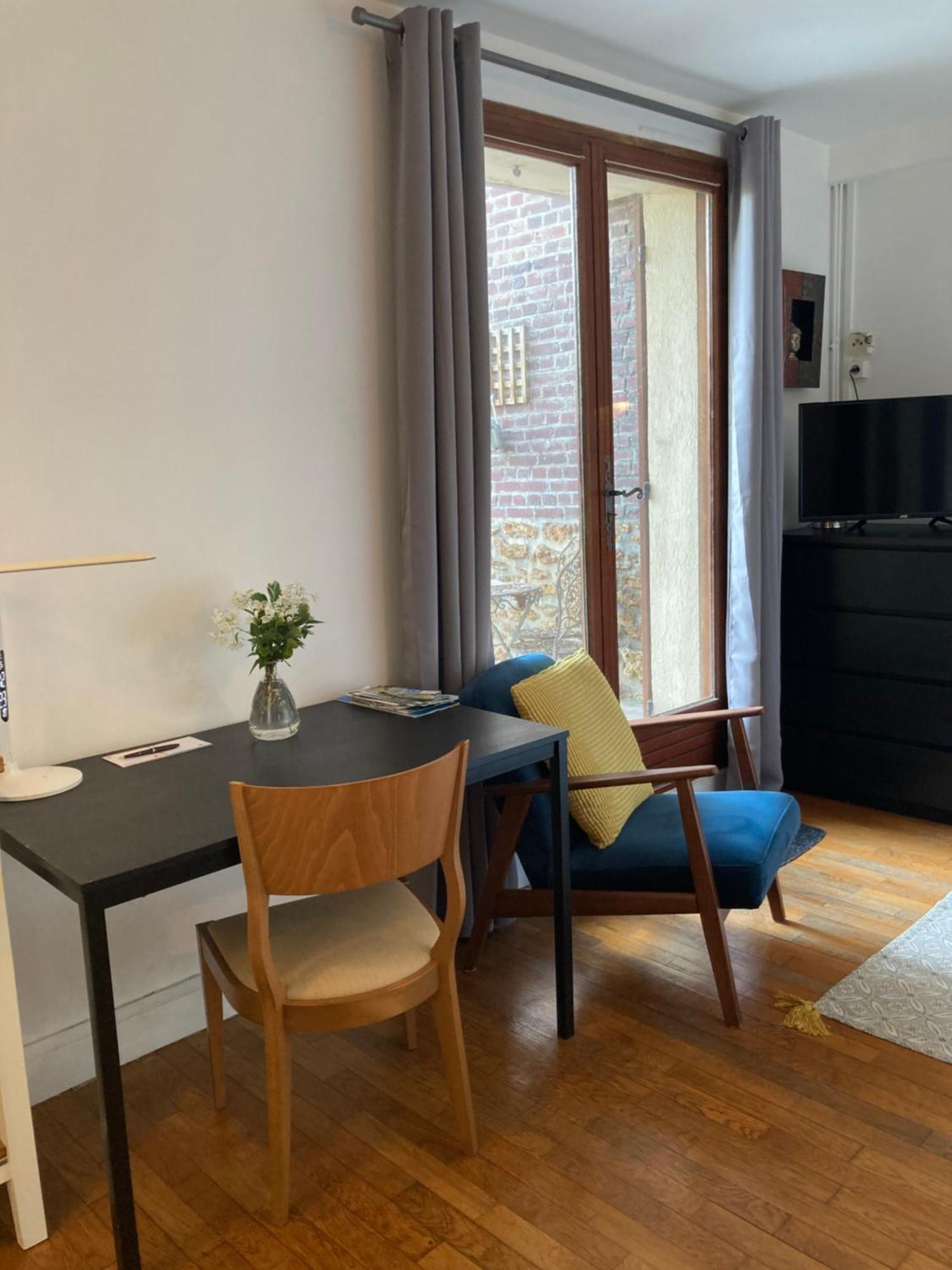 Studio Avec Terrasse Sur Jardin Fontenay-sous-Bois Kültér fotó